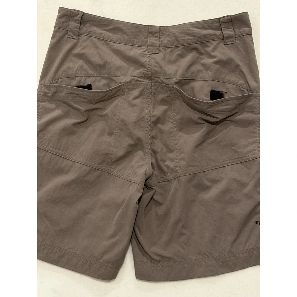 Mountain Hardwear Shorts Mens 30 Everyday Lightweight Khaki Hiking Cargo Shorts